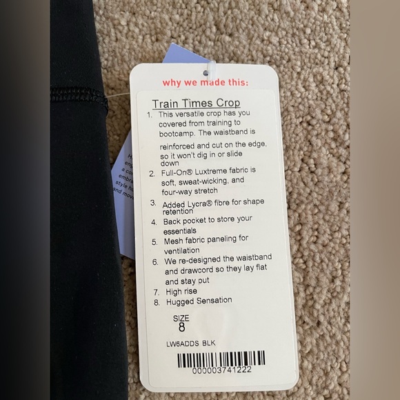 NWT Lululemon Size 8 Train Times Crop - Black - Picture 3 of 3